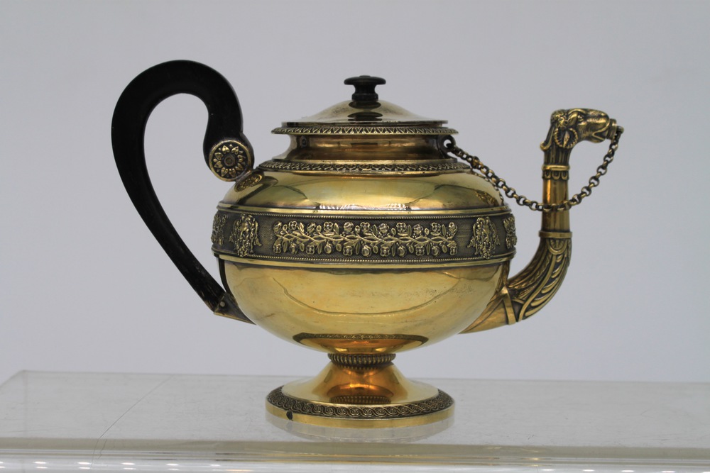 Servizio da the e caffè in argento dorato - A gilt silver tea and coffee service - Image 11 of 12