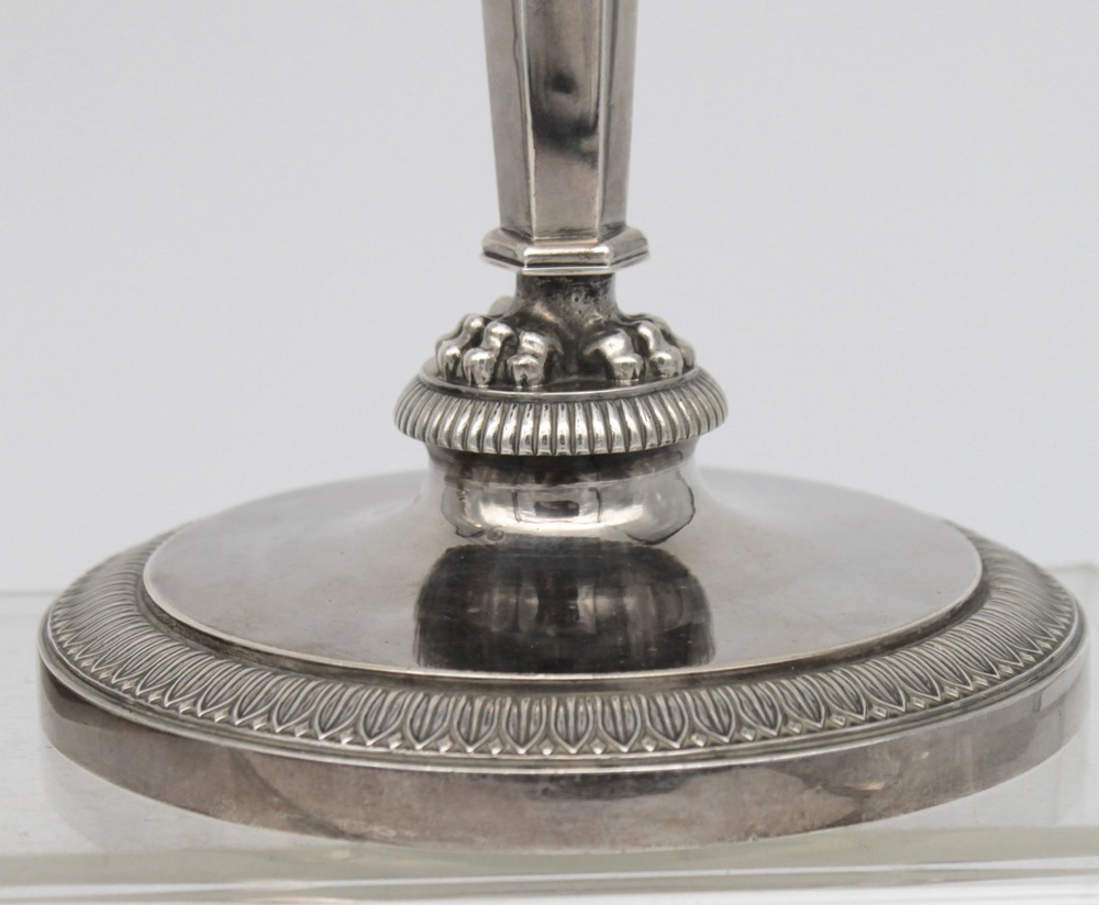 Coppia di candellieri in argento - A pair of silver candlesticks - Image 2 of 6