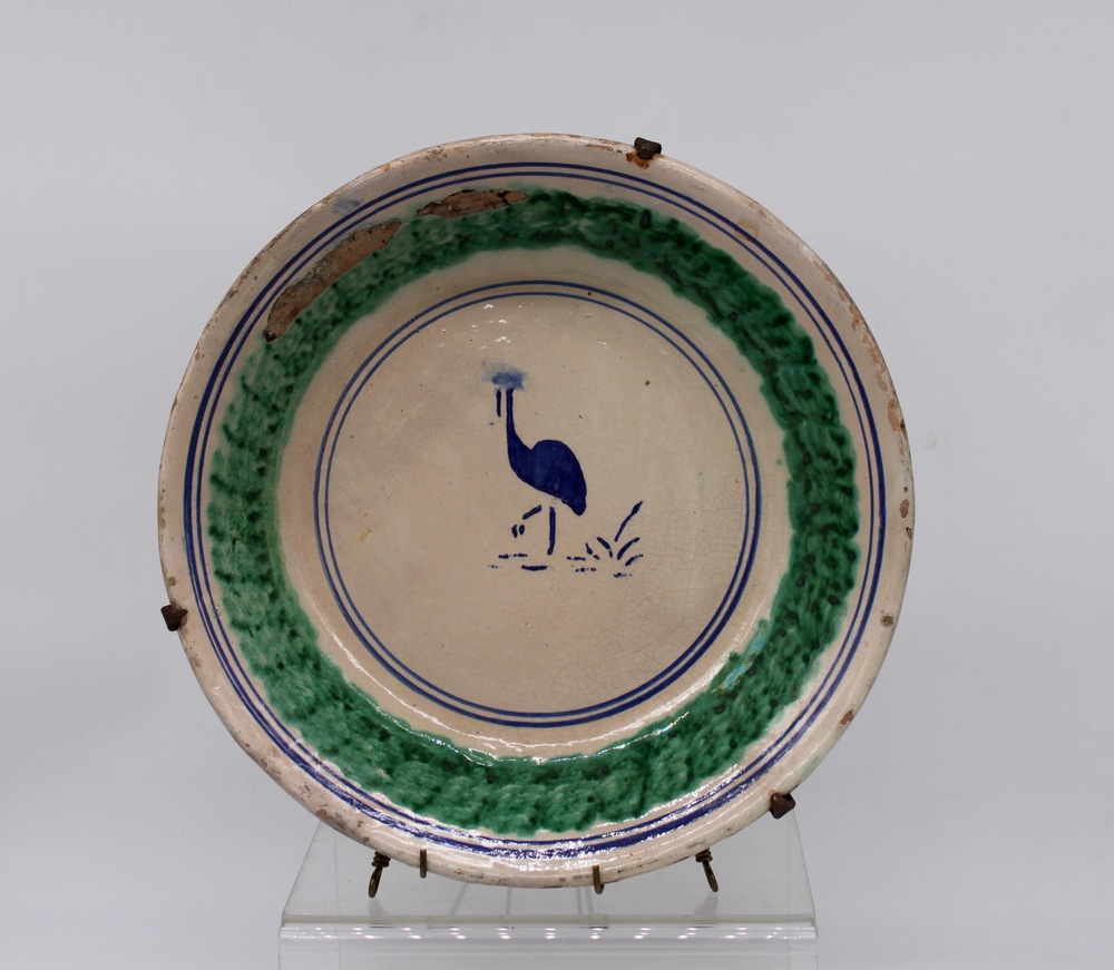Quattro piatti in terracotta del XVIII secolo - Four earthenware dishes of the 18th century - Image 2 of 8