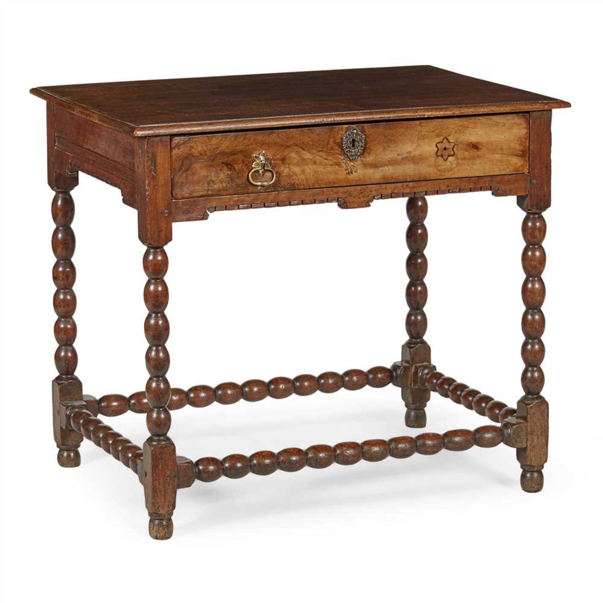 QUEEN ANNE WALNUT TABLE EARLY 18TH CENTURY