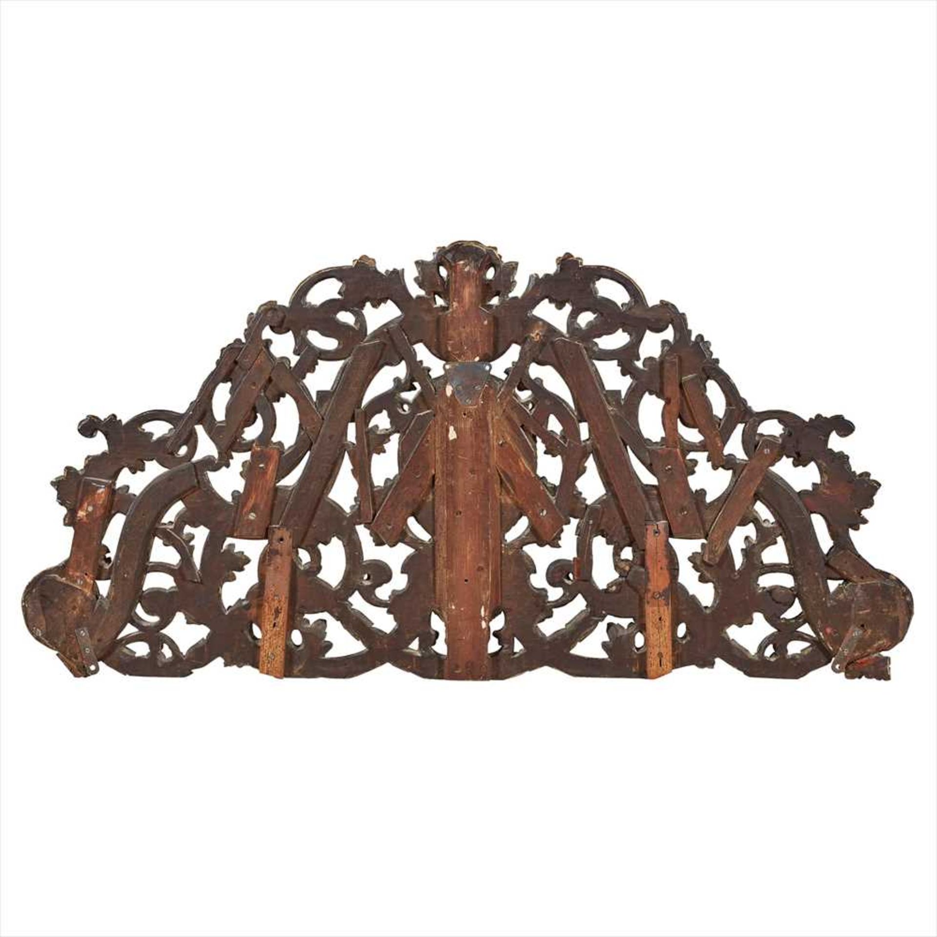 CHARLES II PARCEL-GILT AND SILVERED CARVED WALNUT DOORWAY PEDIMENT CIRCA 1670 - Image 2 of 4