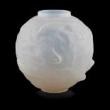 RENÉ LALIQUE (1860-1945) 'FORMOSE' OPALESCENT GLASS VASE, INTRODUCED 1924