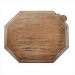 ROBERT 'MOUSEMAN' THOMPSON (1876-1955) OAK BREAD BOARD, CIRCA 1950