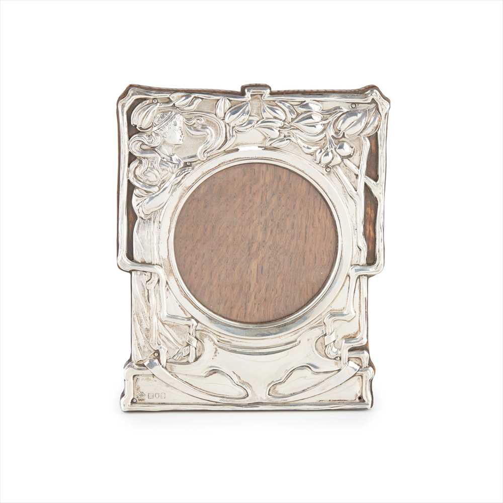 KATE HARRIS FOR WILLIAM HUTTON & SONS LTD ART NOUVEAU SILVER PHOTOGRAPH FRAME, LONDON 1902