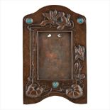 ENGLISH SCHOOL ART NOUVEAU COPPER PHOTOGRAPH FRAME, CIRCA 1910