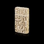 Y CANTON IVORY CARD CASE QING DYNASTY, 19TH CENTURY