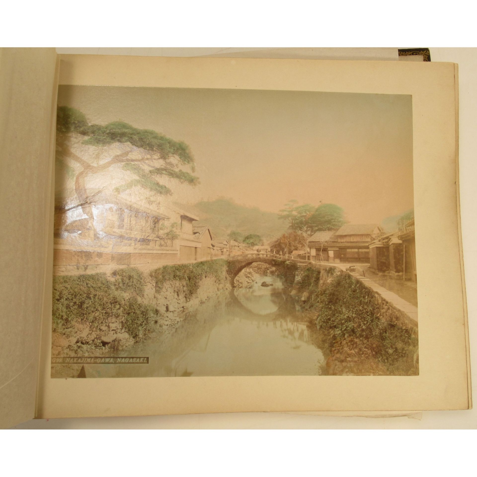 Y Japanese Photograph Album 60 albumen prints - Image 6 of 7