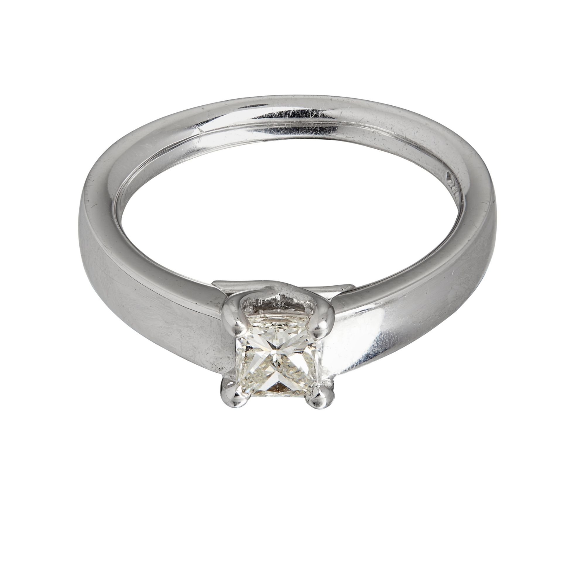 A single stone diamond ring