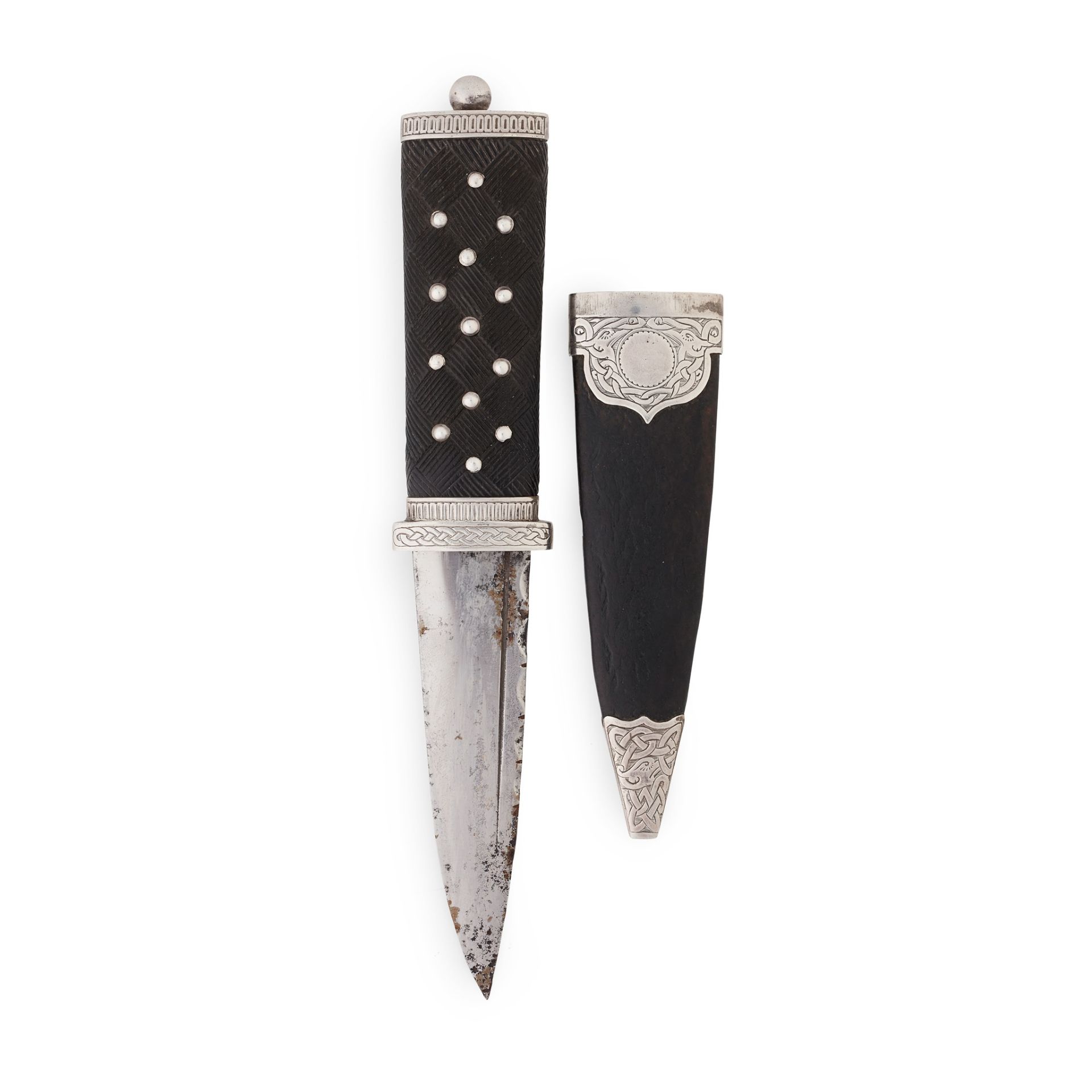 AN EARLY VICTORIAN SGIAN DUBH 19TH CENTURY - Image 2 of 2