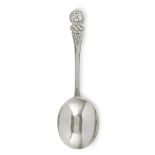 A RARE JAMES VI (I OF ENGLAND) DISC END SPOON BY GILBERT KIRKWOOD, EDINBURGH 1613 – 15 OR 1619 – 21