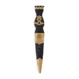 A CANADIAN SCOTTISH (16TH HIGHLANDERS) SGIAN DUBH