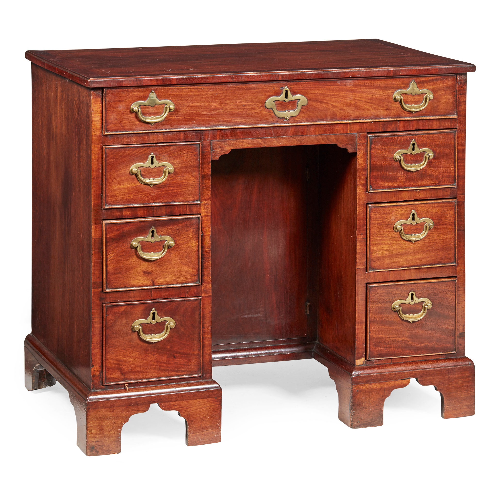 GEORGE III MAHOGANY KNEEHOLE DRESSING TABLE MID 18TH CENTURY