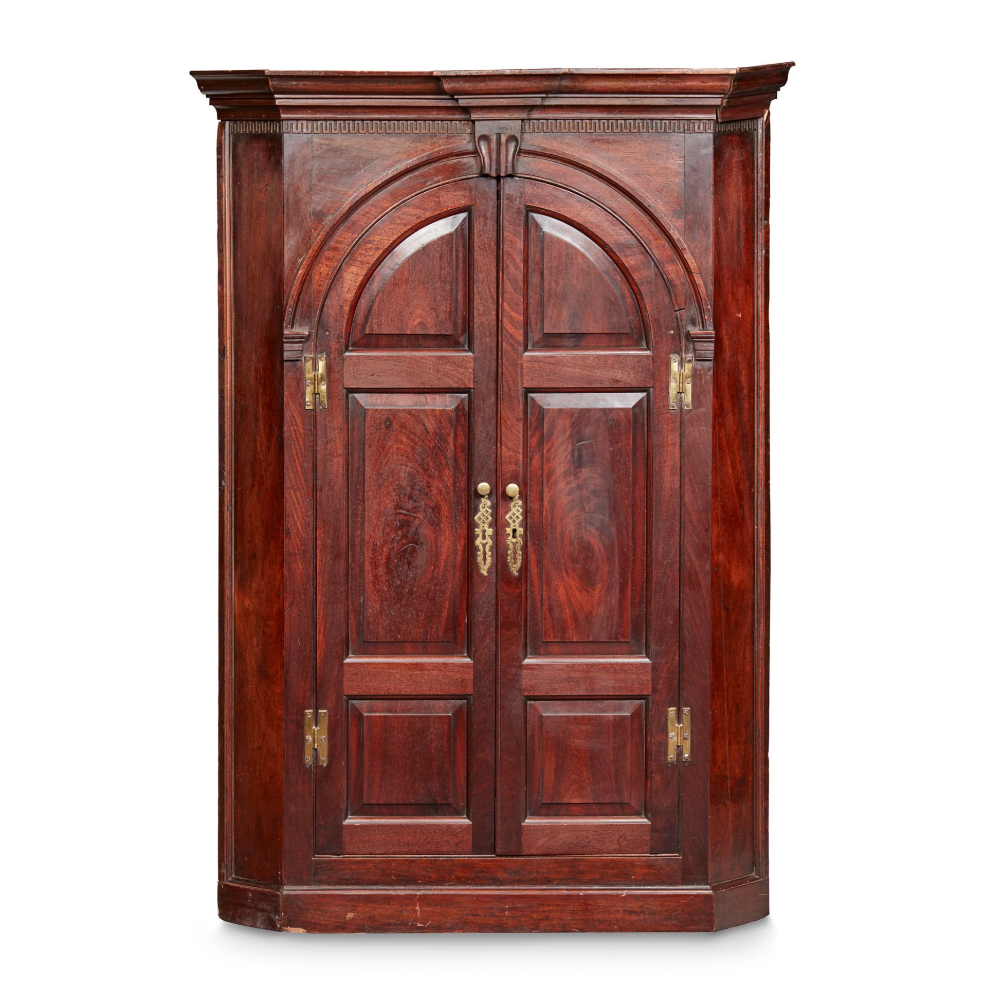 GEORGE II MAHOGANY HANGING CORNER CUPBOARD MID 18TH CENTURY