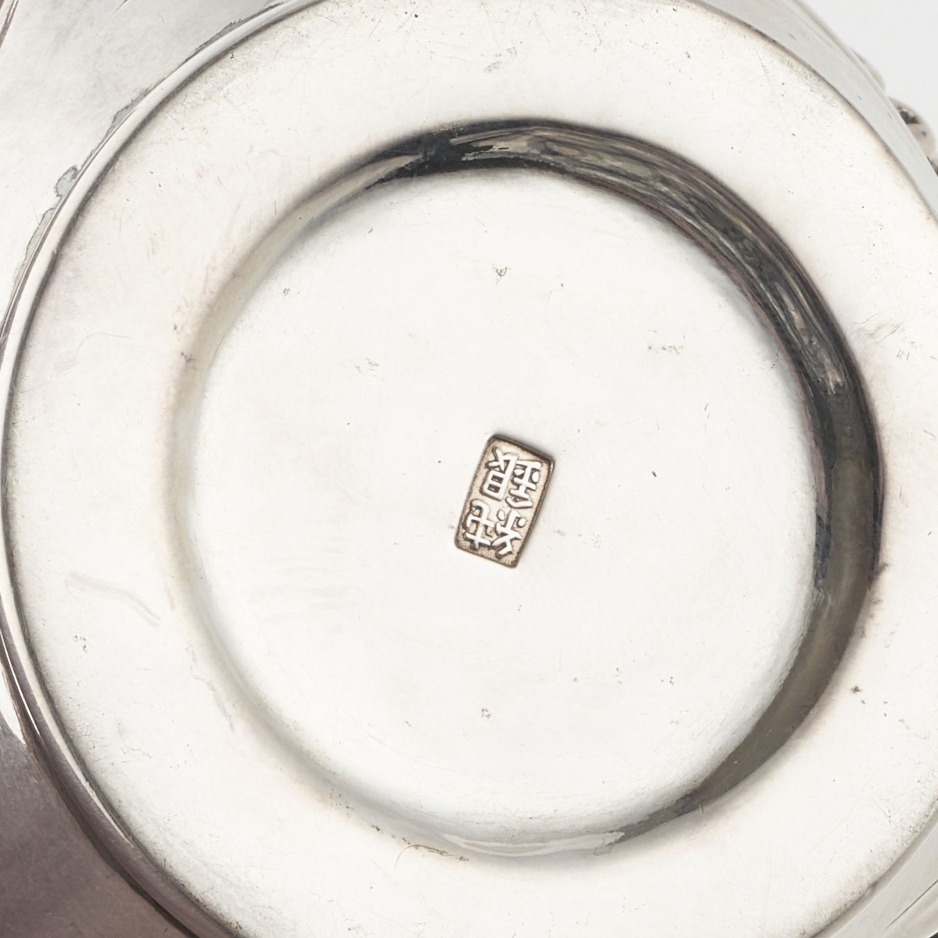 A Chinese export silver tea canister - Image 2 of 2