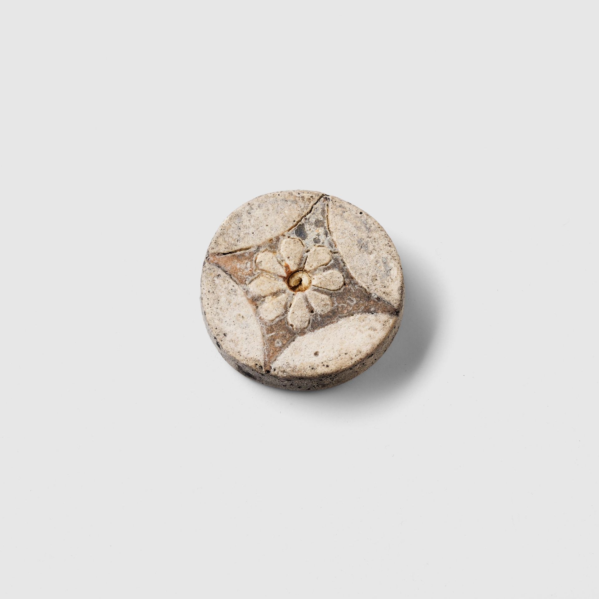 ANCIENT EGYPTIAN ROSETTE EGYPT, NEW KINGDOM, C. 1186 - 1155 B.C.