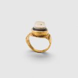 ROMAN GOLD RING EUROPE, C. 200 A.D.