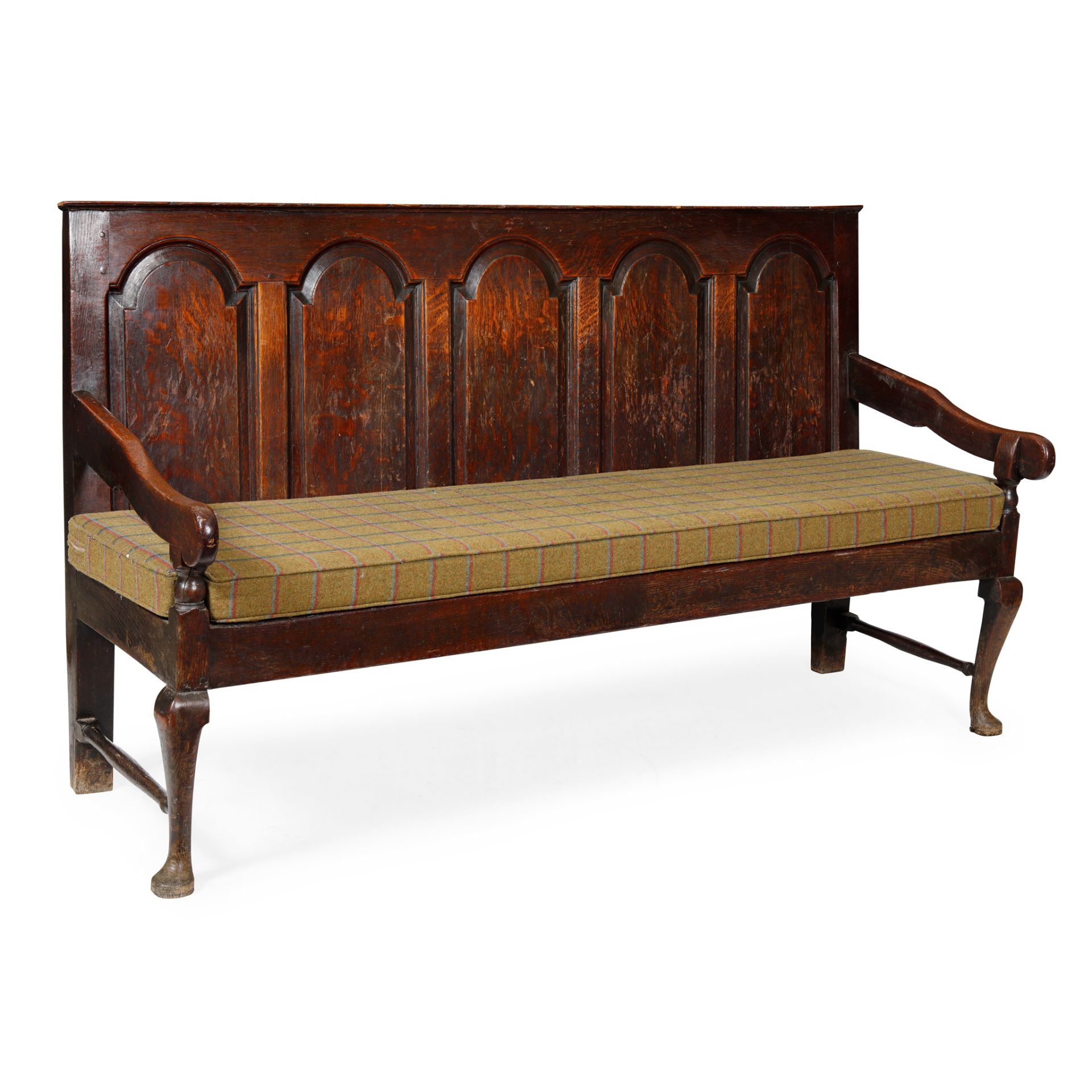 GEORGE III OAK SETTLE LATE 18TH/EARLY 19TH CENTURY