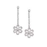 A PAIR OF DIAMOND PENDENT EARRINGS