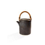 § Dame Lucie Rie D.B.E. (British 1902-1995) Teapot, c.1965