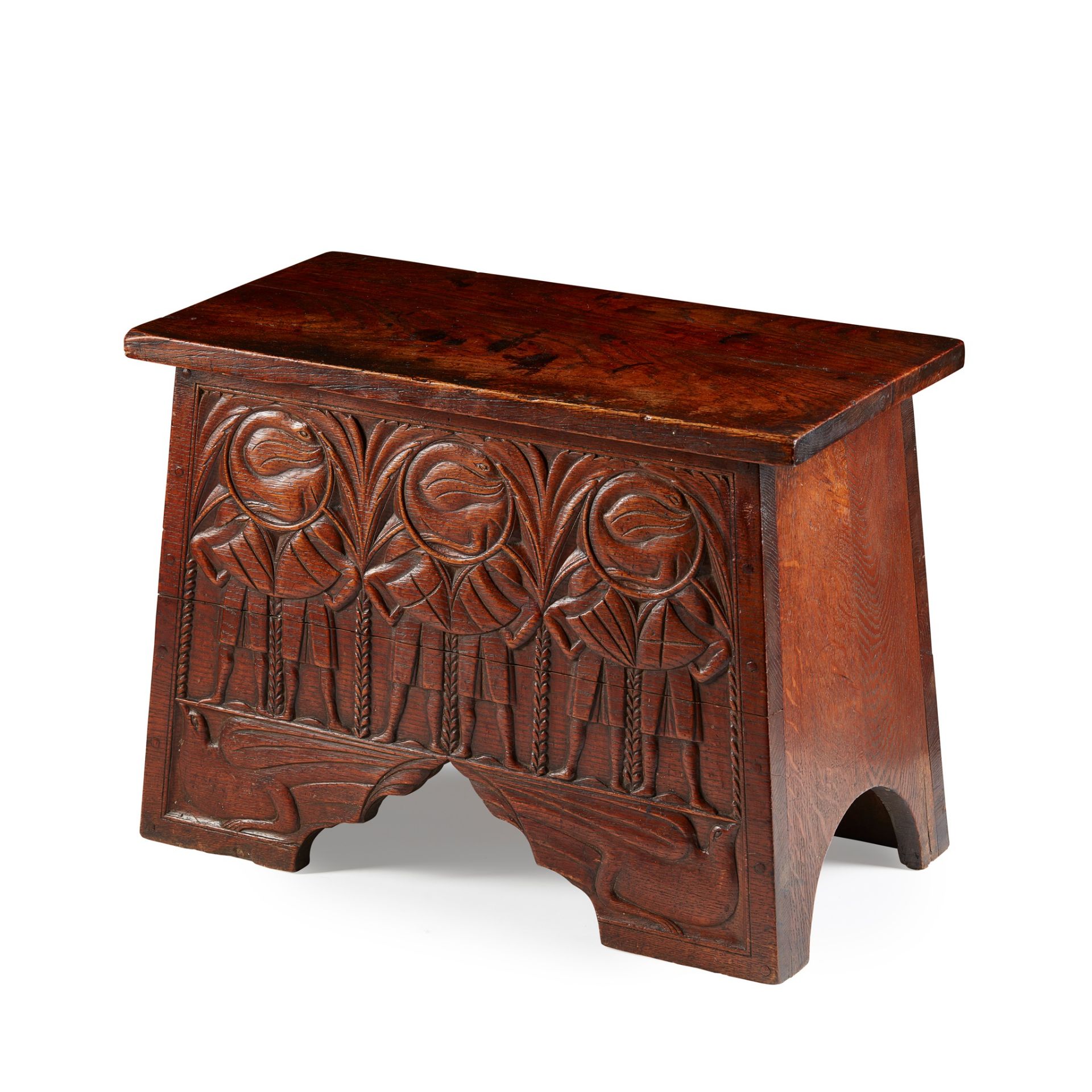 ENGLISH SCHOOL ARTS & CRAFTS COFFER, CIRCA 1910