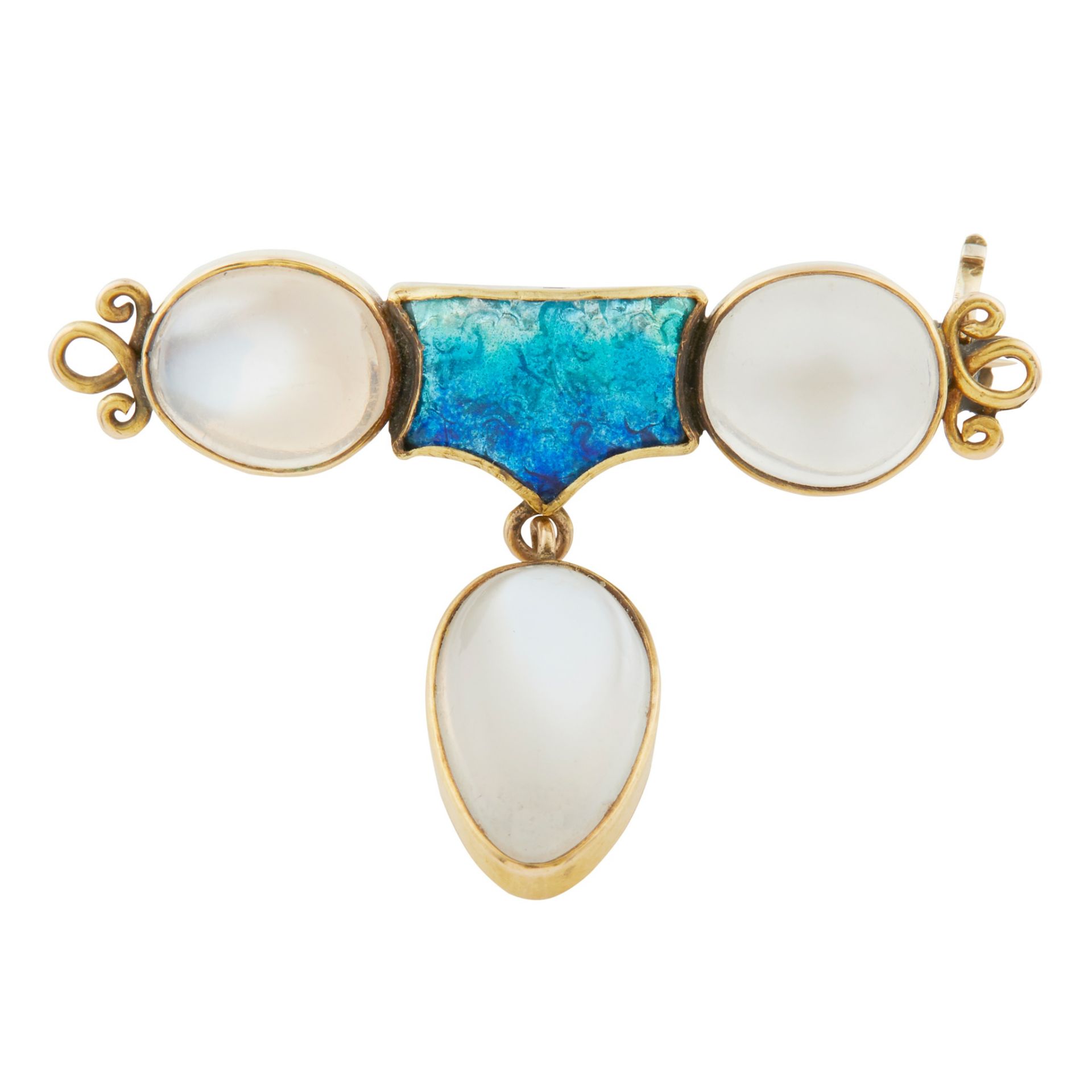 JAMES CROMAR WATT (1862-1940) MOONSTONE, ENAMEL & GOLD BROOCH, CIRCA 1905