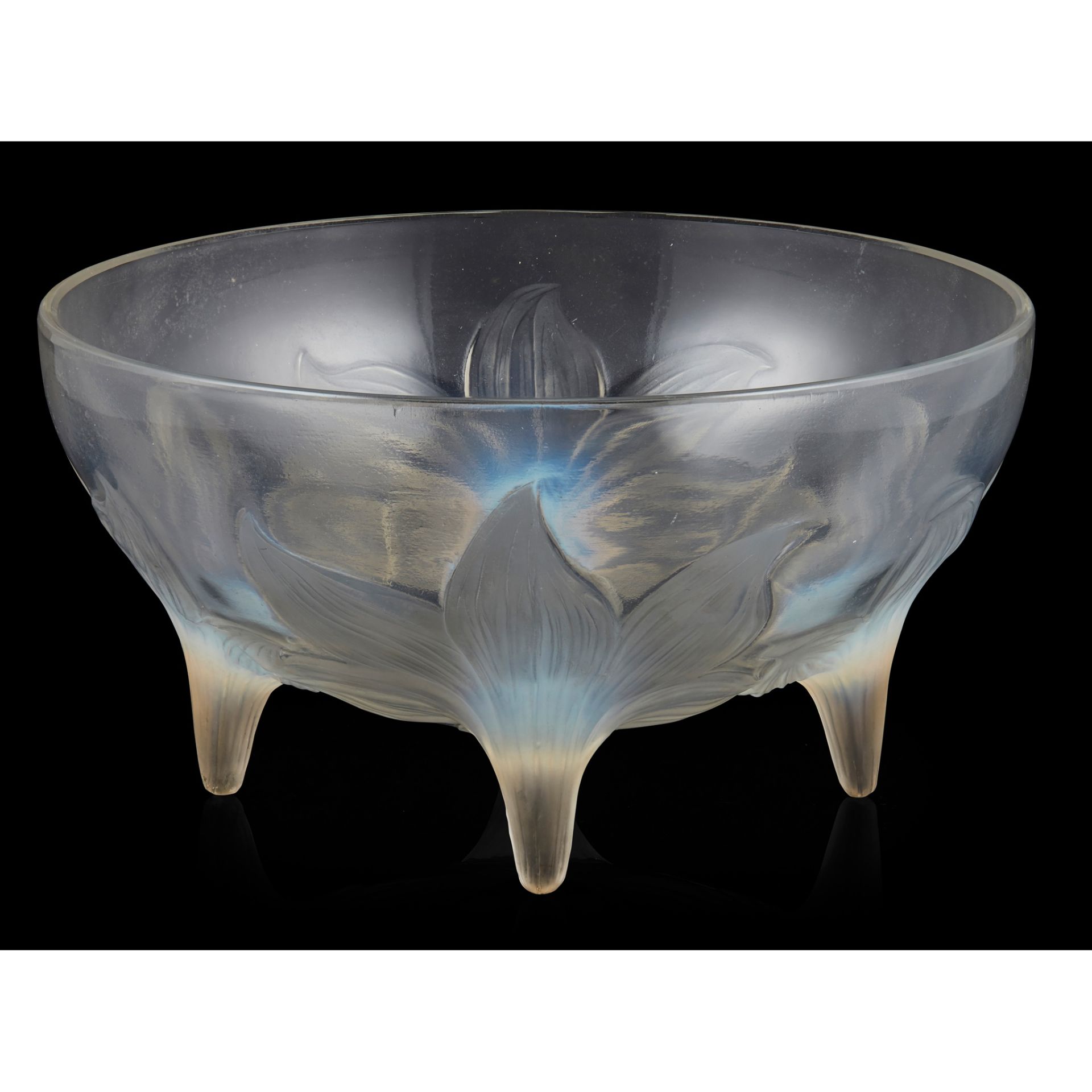 RENÉ LALIQUE (1860-1945) 'LYS' NO. 382 OPALESCENT GLASS BOWL, DESIGNED 1924