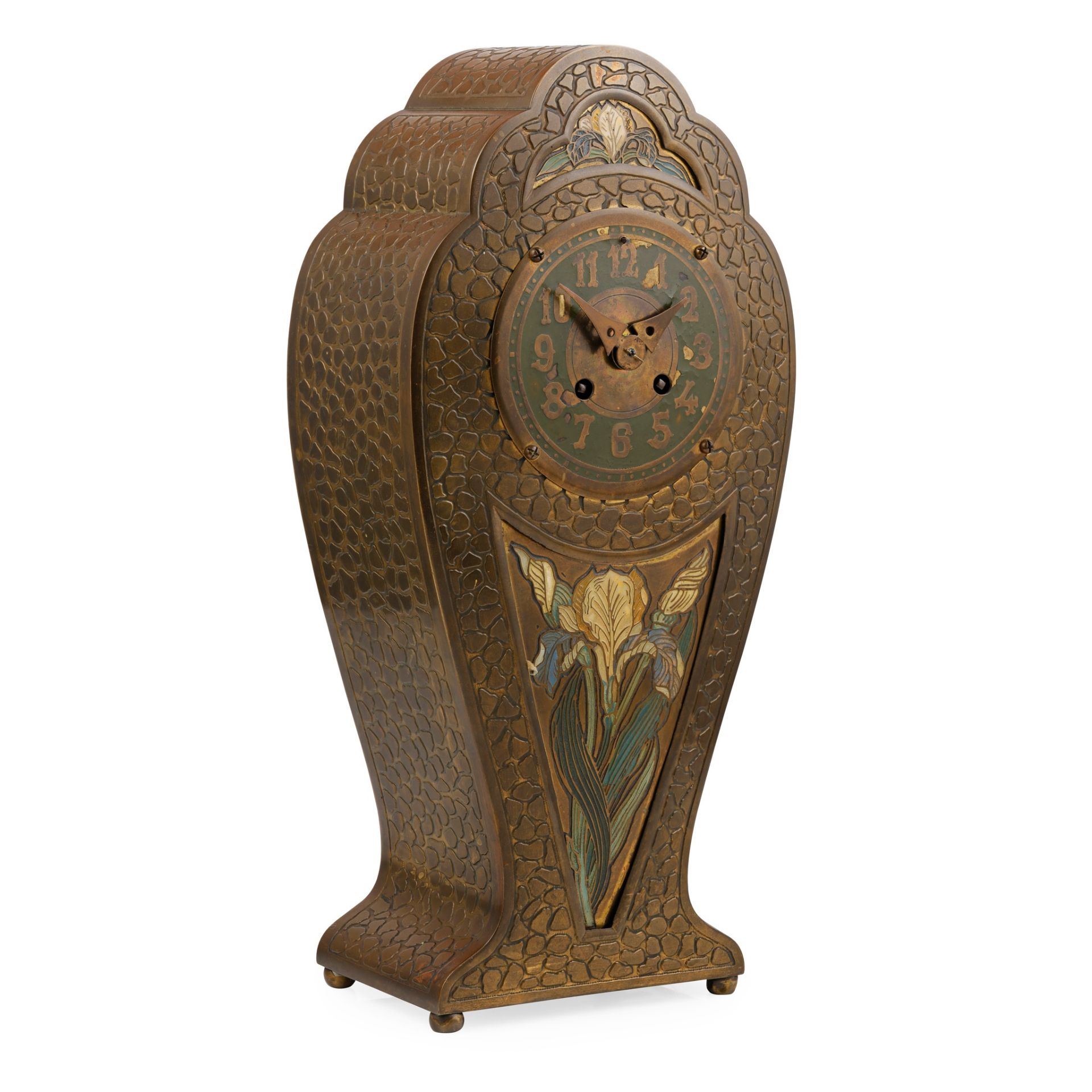 CONTINENTAL SCHOOL ART NOUVEAU PATINATED BRASS AND ENAMEL MANTEL CLOCK, CIRCA 1910 - Bild 2 aus 2