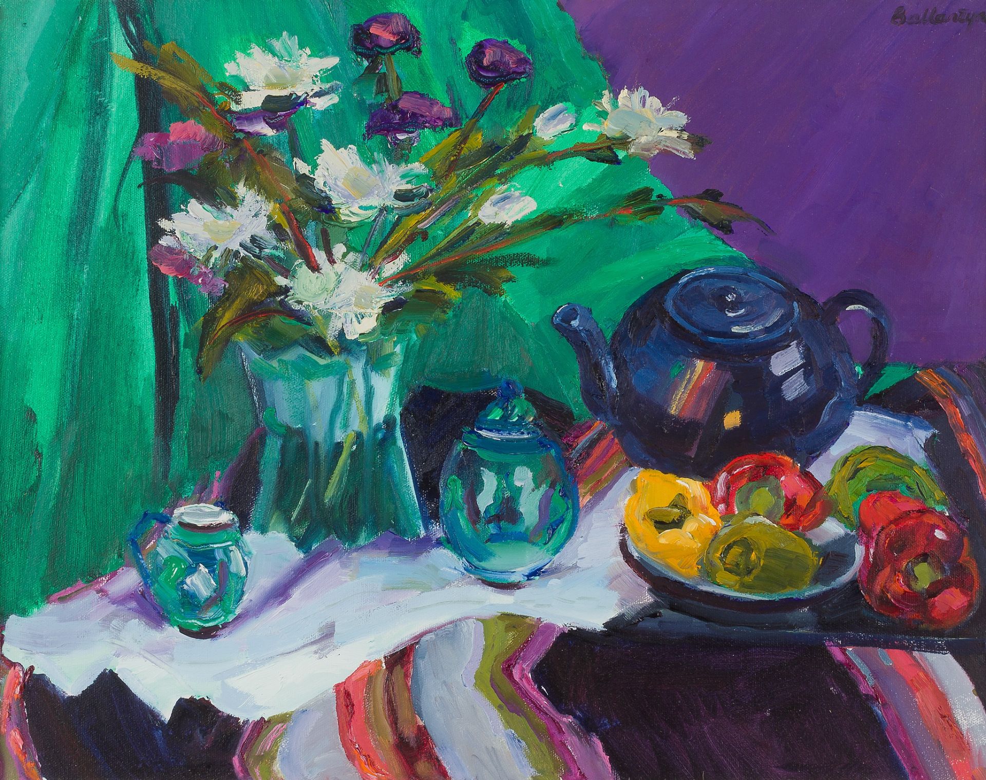 § MARGARET BALLANTYNE S.A.A.C. (SCOTTISH B.1936) STILL LIFE WITH GREEN CLOTH