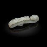 WHITE JADE 'DRAGON' BELT HOOK QING DYNASTY, 18TH-19TH CENTURY