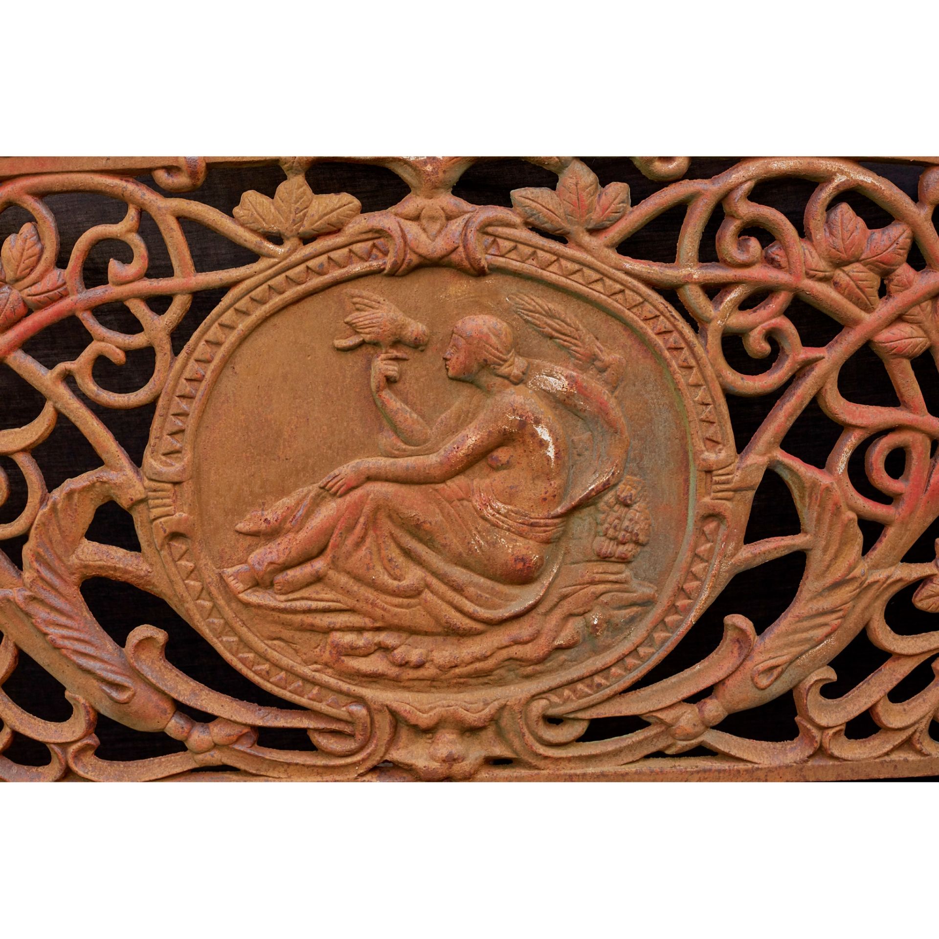 VICTORIAN CAST IRON 'MEDALLION' PATTERN GARDEN BENCH, PROBABLY COALBROOKDALE 19TH CENTURY - Image 2 of 2