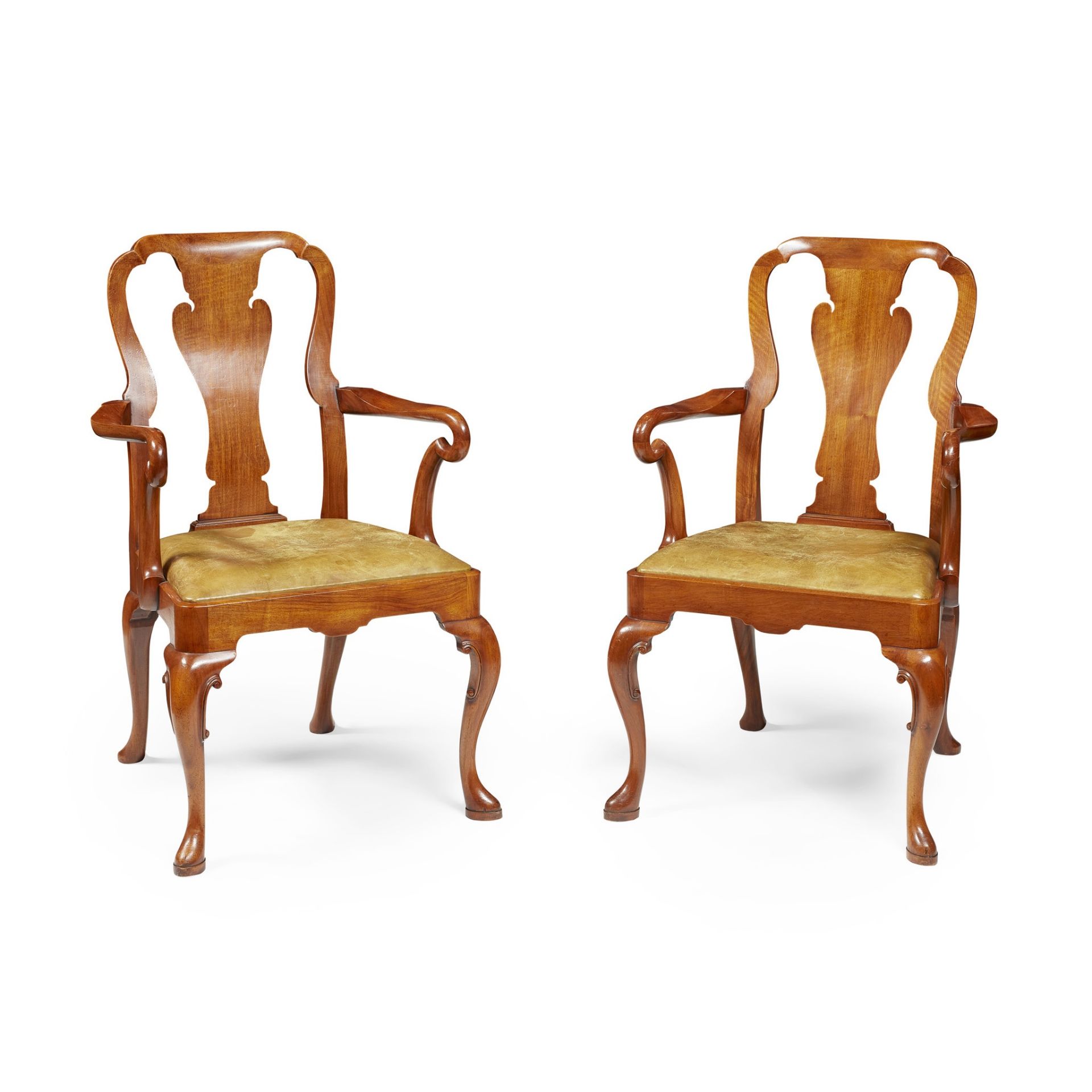 SET OF TWELVE QUEEN ANNE STYLE WALNUT DINING CHAIRS LATE 19TH CENTURY/ EARLY 20TH CENTURY - Image 3 of 3