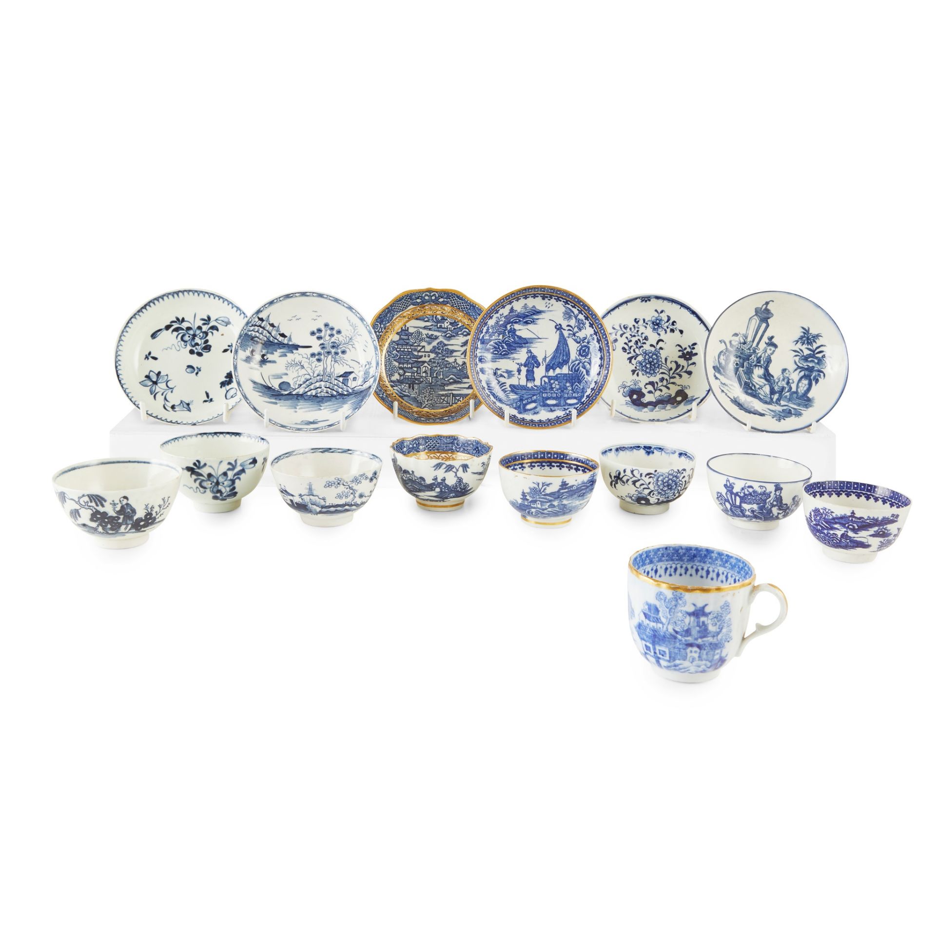 GROUP OF ENGLISH PORCELAIN TEA WARES 18TH CENTURY