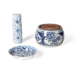 GROUP OF THREE BLUE AND WHITE WARES
