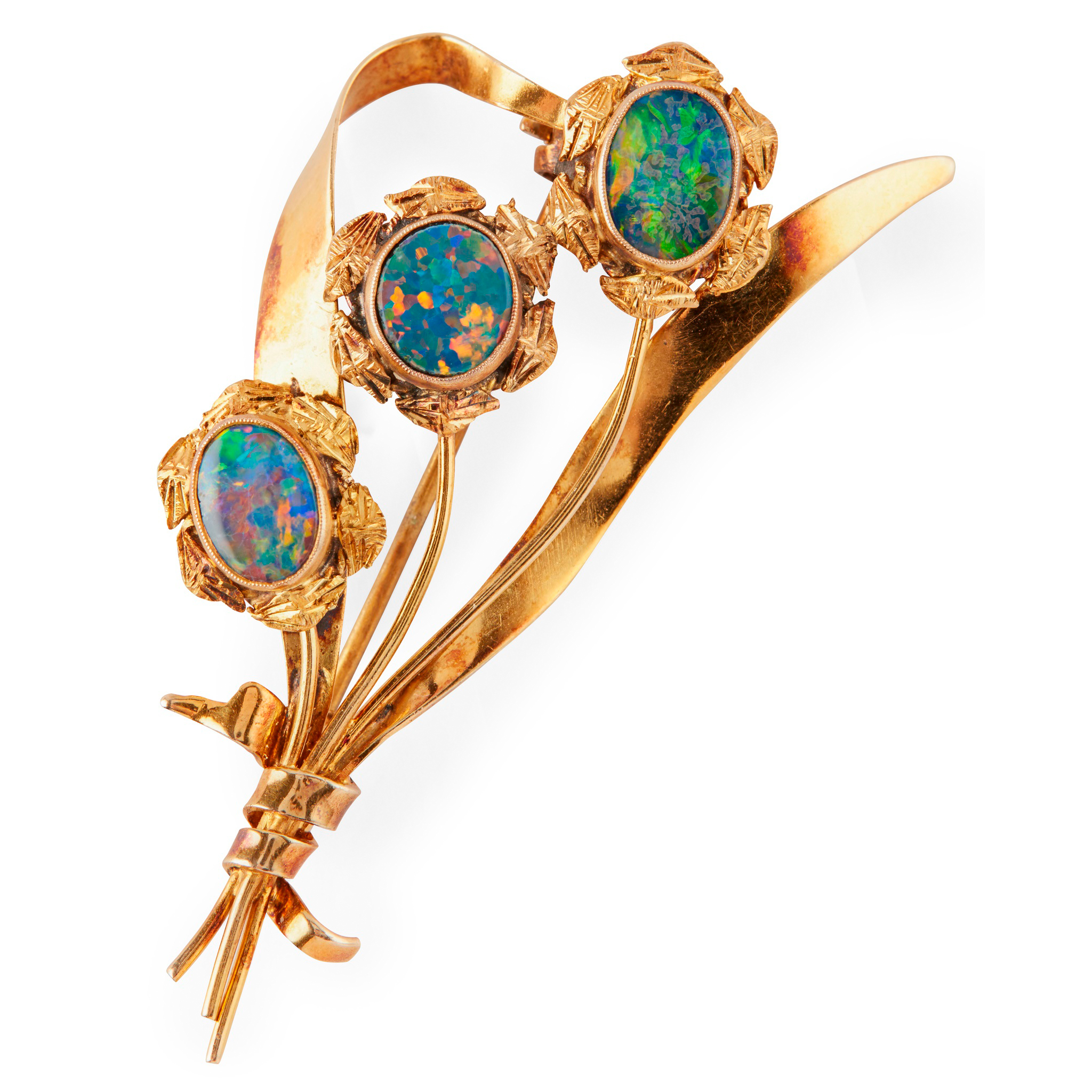 An opal set brooch