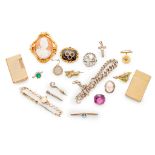 A collection of jewellery