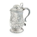 A George III lidded tankard