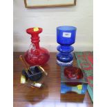 Two geometrical sommerso two colour dishes, a blue glass vase and a red glass vase (4)