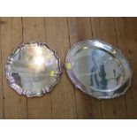 An oval silver plated tray, with gadrooned edge, 33 cm wide, and a silver plated silver with pie-