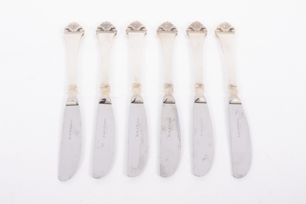 A CONTINENTAL WHITE METAL FIFTY SIX PIECE CUTLERY SET marked 925 by Robbe & Berking consisting of - Image 7 of 11