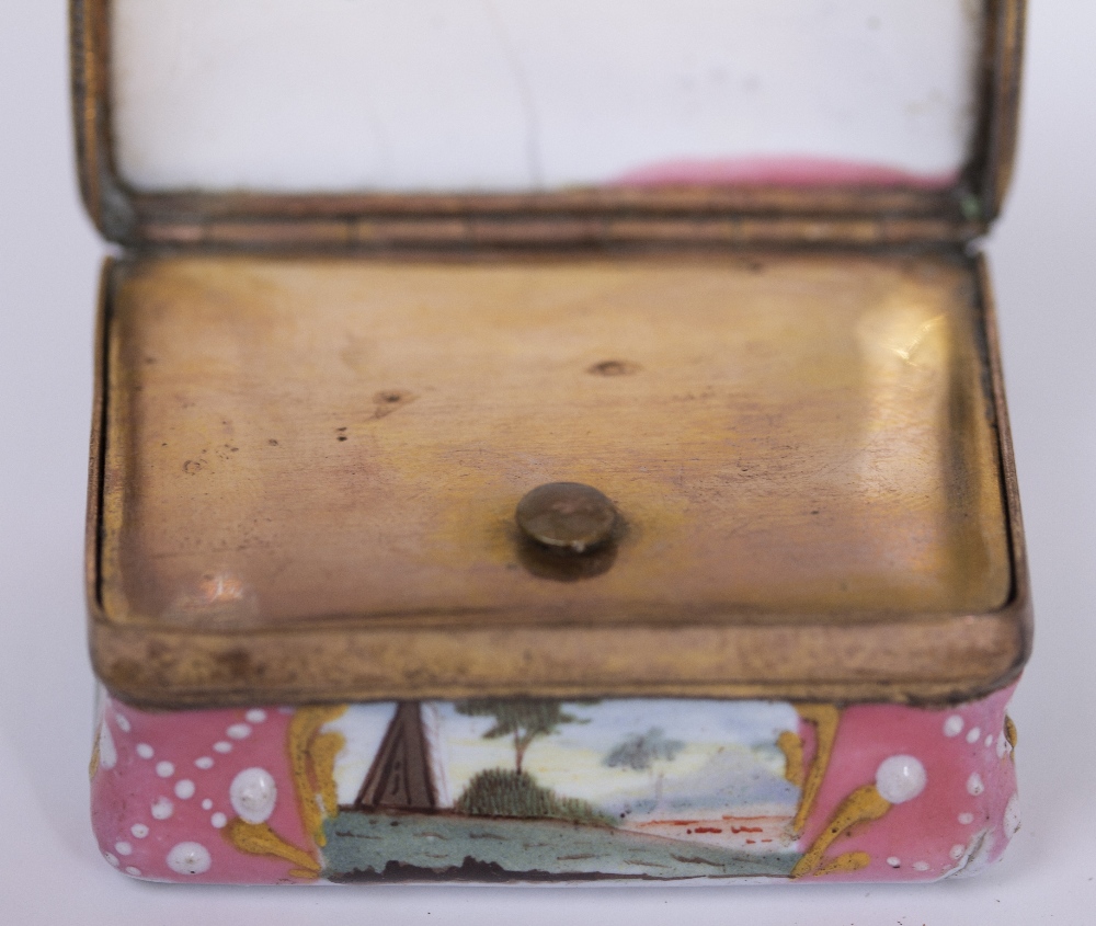 AN ANTIQUE ENAMEL SNUFF BOX painted with landscapes within cartouches to the lid and sides, with - Image 8 of 16