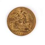 A GOLD GEORGE V SOVEREIGN DATED 1915 Condition: minor surface wear and scratches
