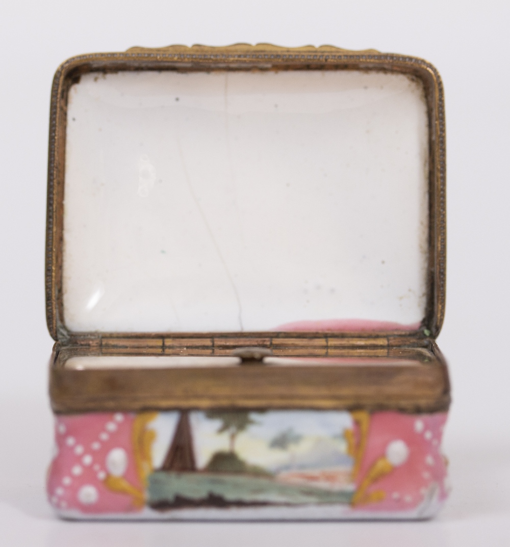 AN ANTIQUE ENAMEL SNUFF BOX painted with landscapes within cartouches to the lid and sides, with - Image 7 of 16