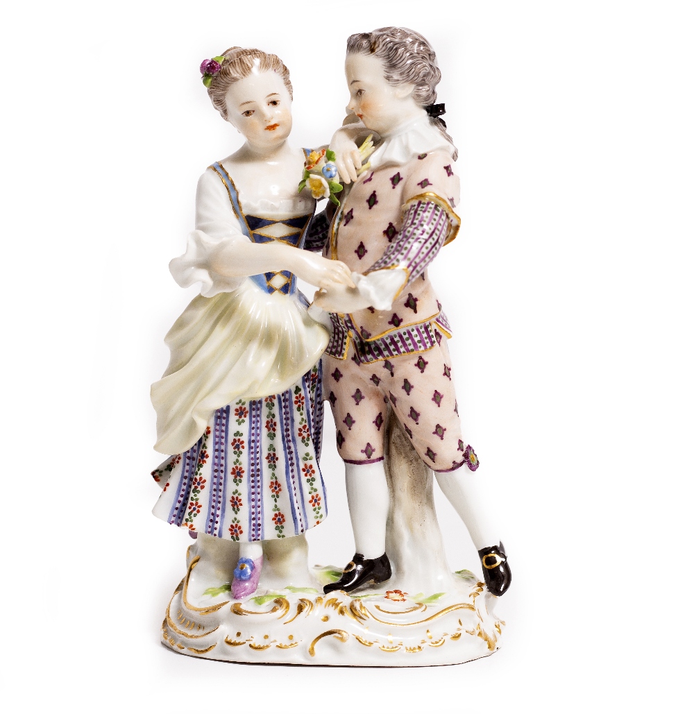 A MEISSEN PORCELAIN FIGURINE of a boy and a girl dancing numbered Q113, 14.5cm high Condition: small