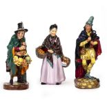 AN EARLY ROYAL DOULTON HAND PAINTED FIGURINE OF THE PIED PIPER HN2102, 23cm high together with a