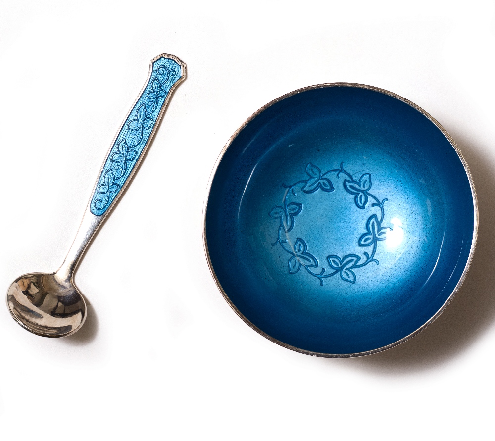 A MEKA DANISH STIRLING SILVER AND BLUE ENAMEL SALT AND SPOON the bowl 5cm diameter x 2.5cm high