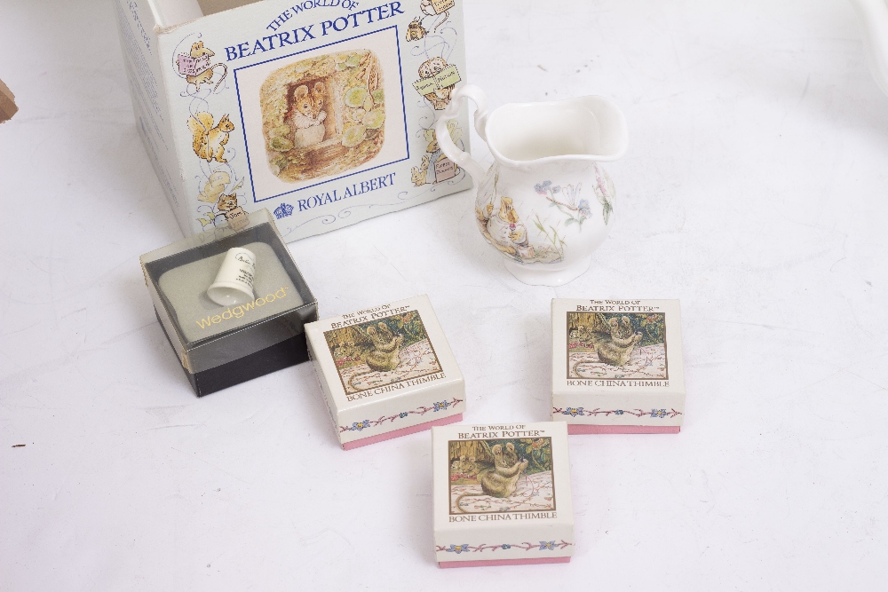 A COLLECTION OF ROYAL ALBERT BEATRIX POTTER RELATED CERAMICS consisting of four boxed beakers, three - Image 4 of 6