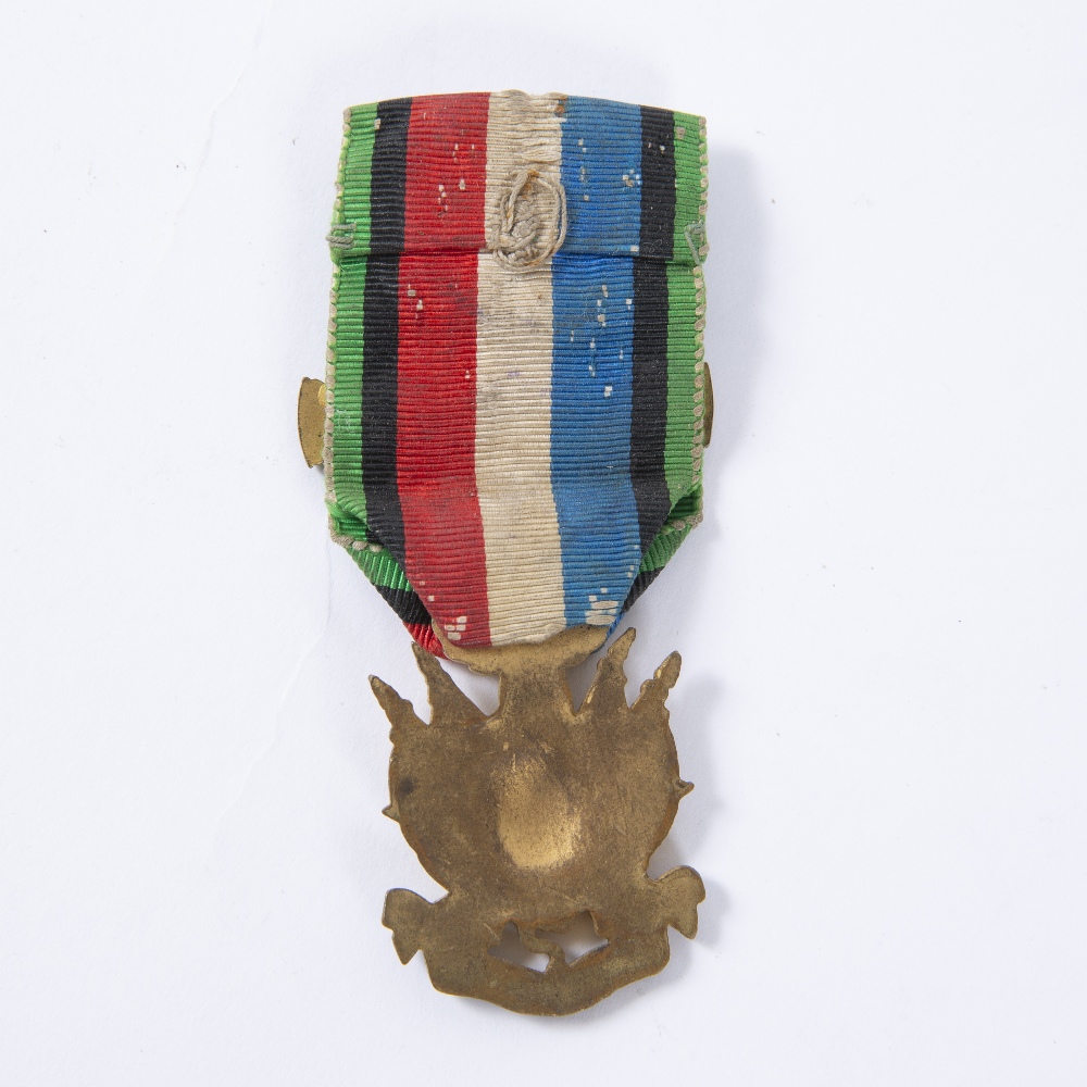 A FRANCO PRUSSIAN WAR SERVICE MEDAL 1870-1871 Condition: ribbon tatty and stained in areas, very - Image 2 of 2