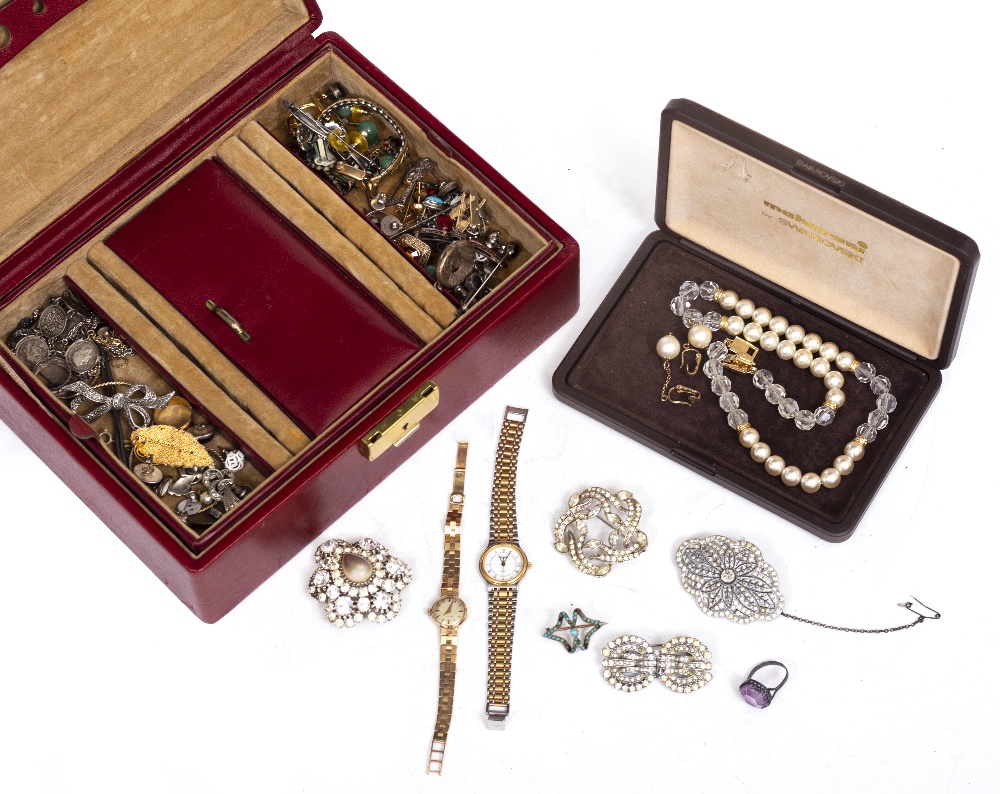 A MIXED LOT of jewellery and costume jewellery to include a ladies cocktail watch with a 9 carat