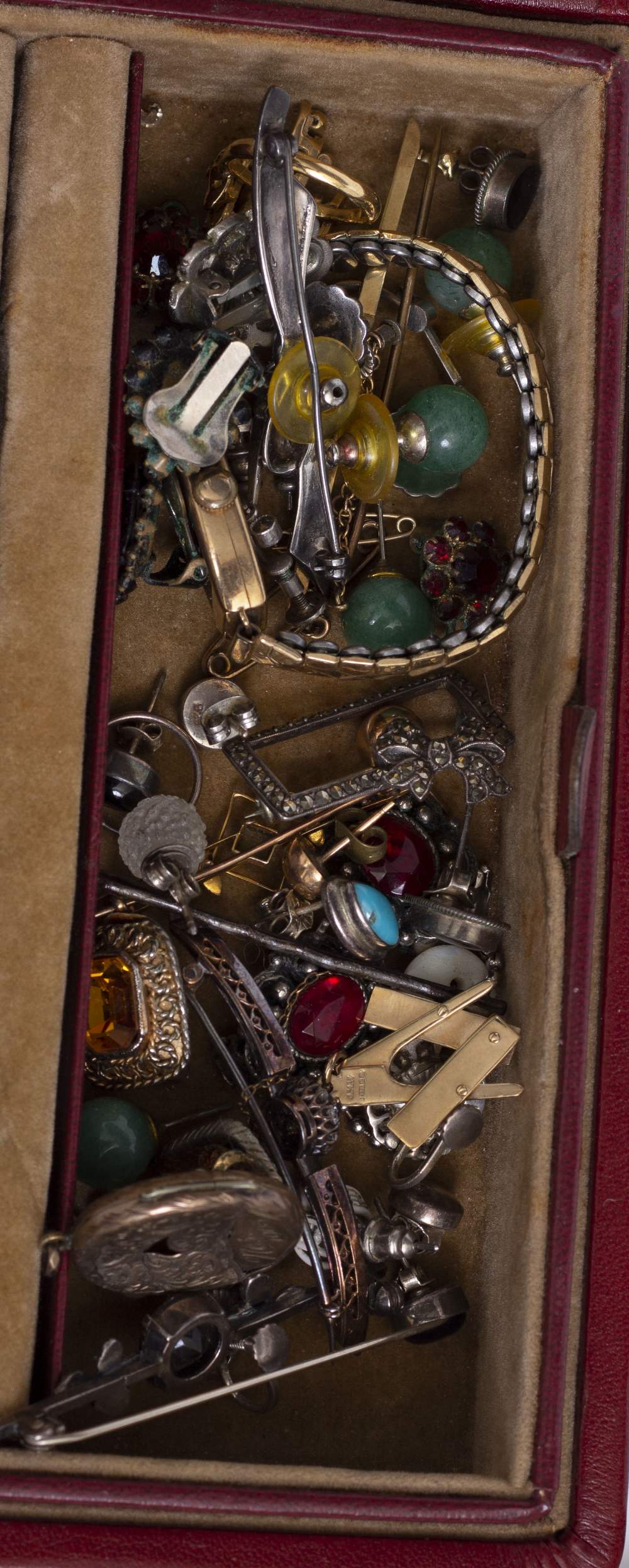 A MIXED LOT of jewellery and costume jewellery to include a ladies cocktail watch with a 9 carat - Image 2 of 3