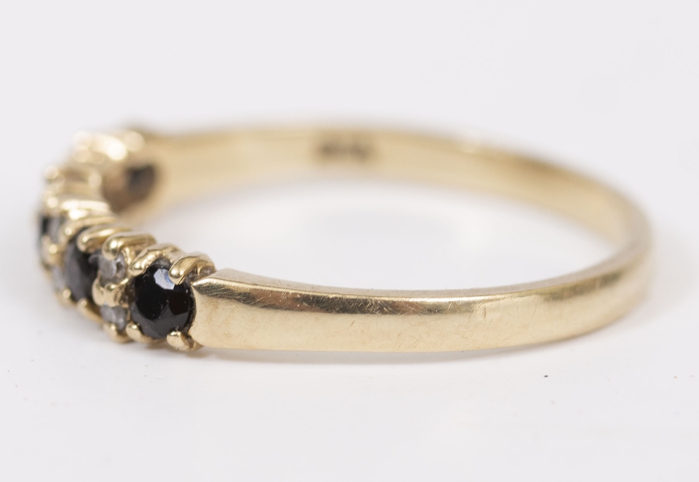 A 9 CARAT GOLD HALF ETERNITY RING Condition: good, needs cleaning - Image 5 of 6